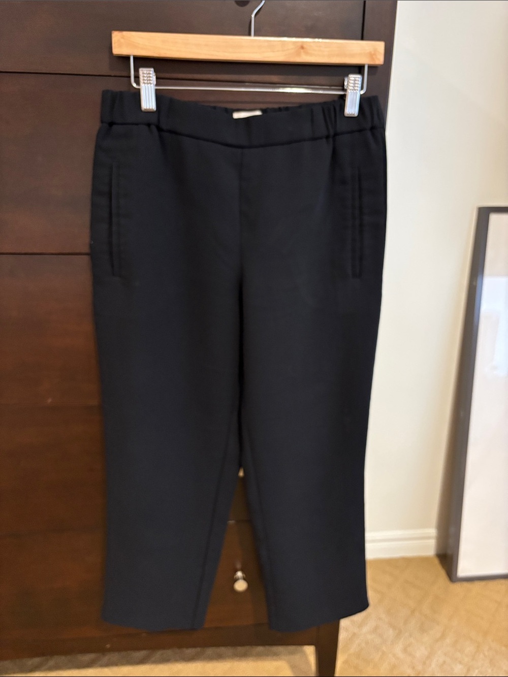 Aritzia Wilfred Straight Cropped Pants Size 6 Crepette